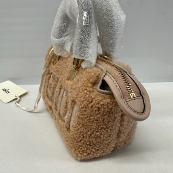 New Fendi By the Way Sheepskin Mini Bag - Picture 2 of 5